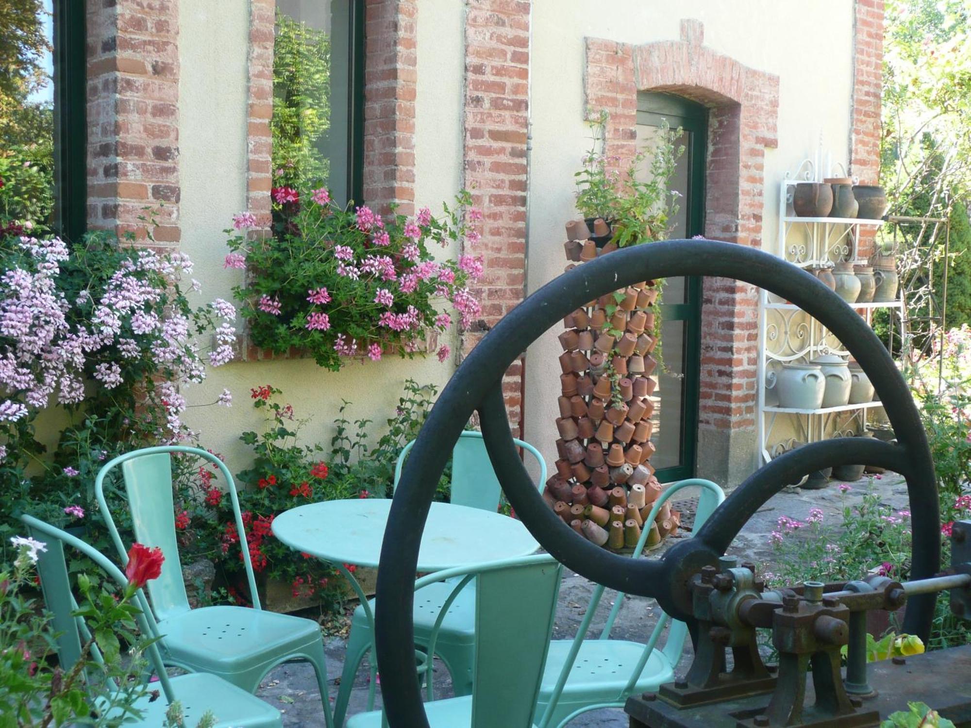 Veyre-Monton Au Fond De La Cour B&B 외부 사진