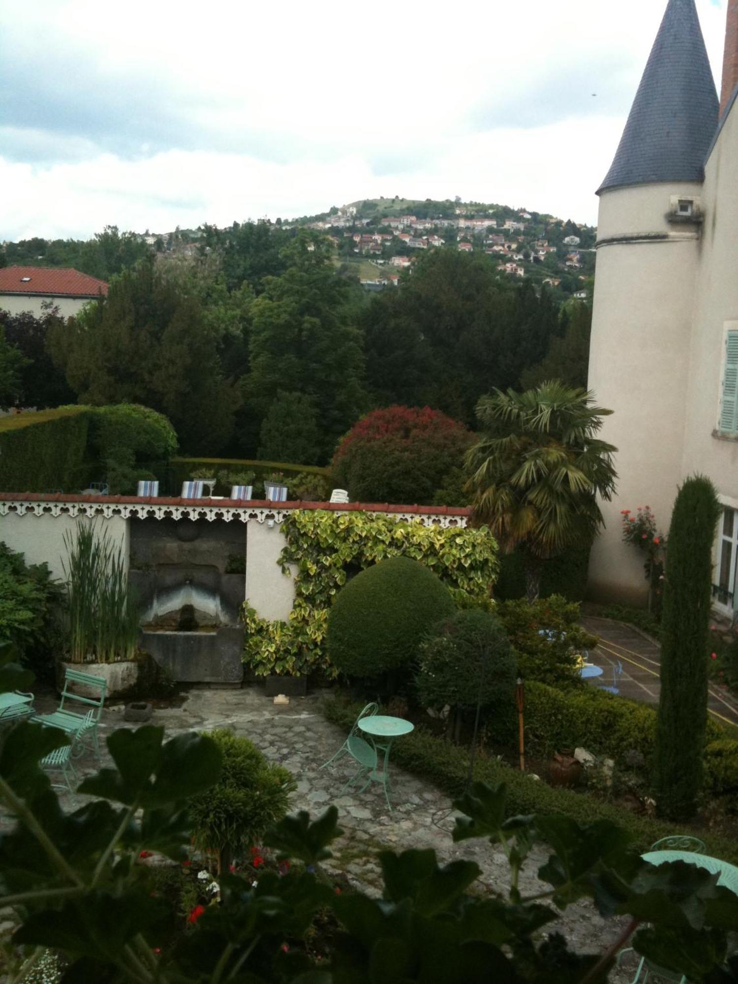 Veyre-Monton Au Fond De La Cour B&B 외부 사진