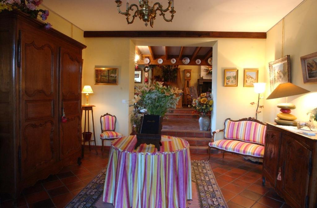 Veyre-Monton Au Fond De La Cour B&B 외부 사진
