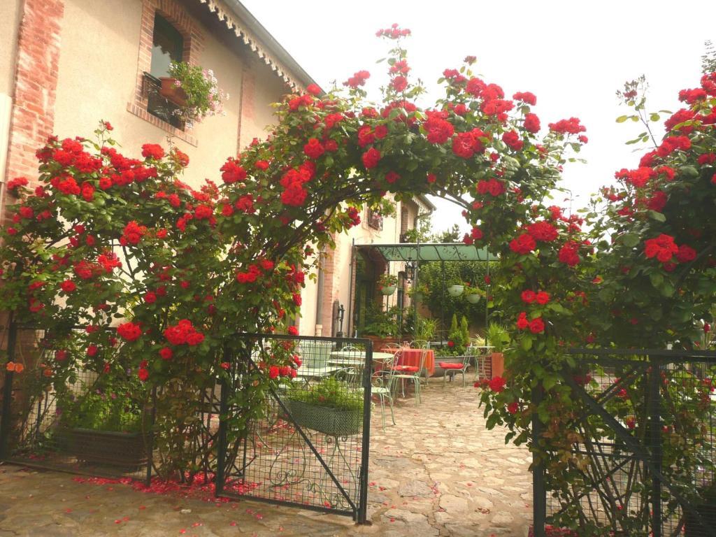 Veyre-Monton Au Fond De La Cour B&B 외부 사진