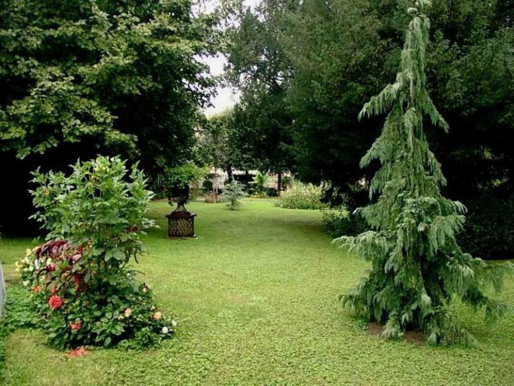 Veyre-Monton Au Fond De La Cour B&B 외부 사진